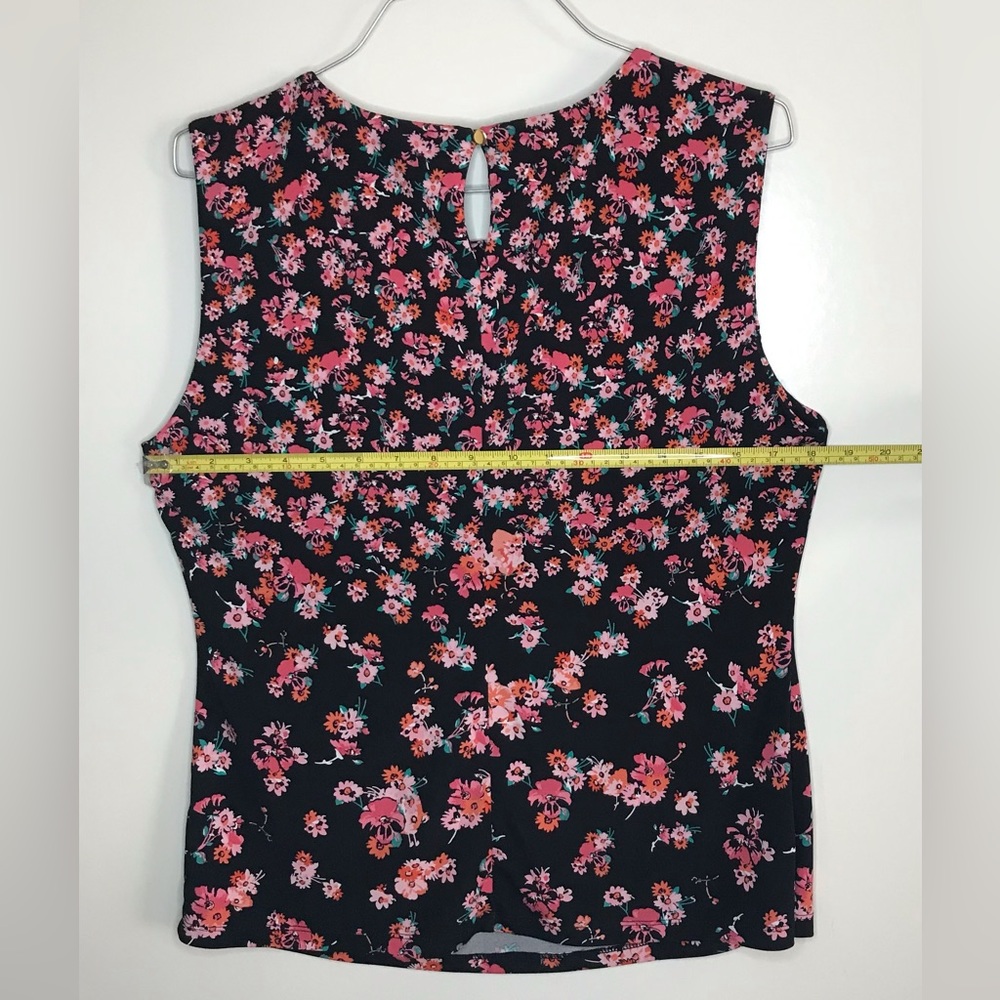 Calvin Klein sleeveless top L - Picture 4 of 4